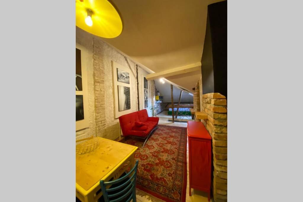 The House A La Cluj Villa Екстериор снимка